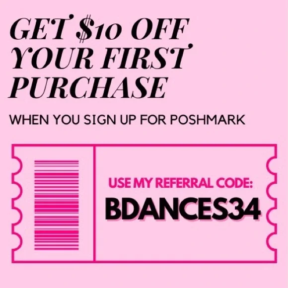 Taylor Swift Silver Key Necklace - Picture 12 of 12